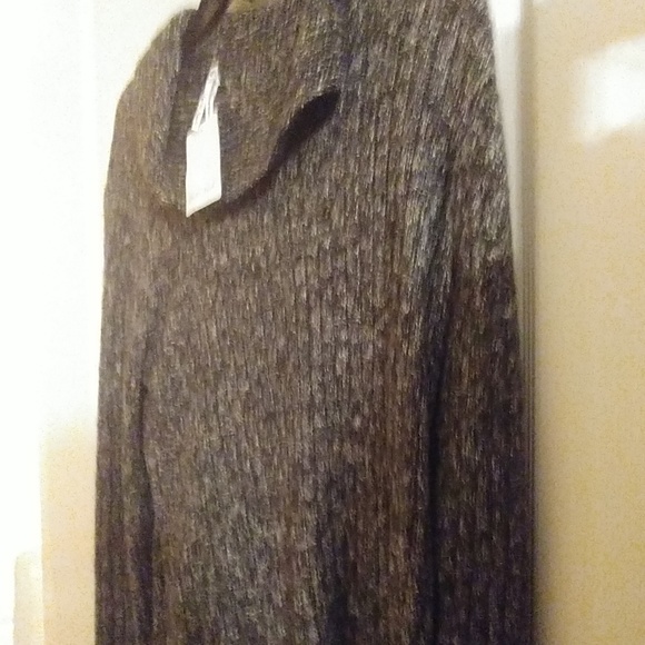 Leo and Nicole Sweater Gray NWT SIZE XL - Picture 3 of 4